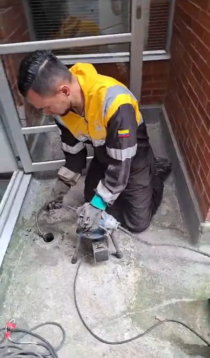 Destape y sondeo de cañerías